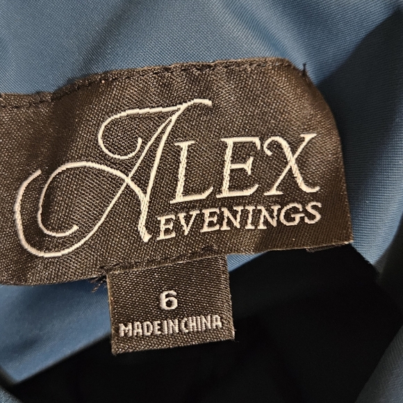 Alex Evenings Sheath Dress - Picture 3 of 8